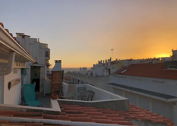 The Attic - Caparica And Surf 아파트 *