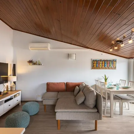The Attic - Caparica And Surf Апартаменты